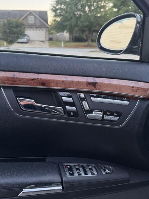 2007 Mercedes S550 photo 12