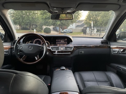 2007 Mercedes S550 photo 9